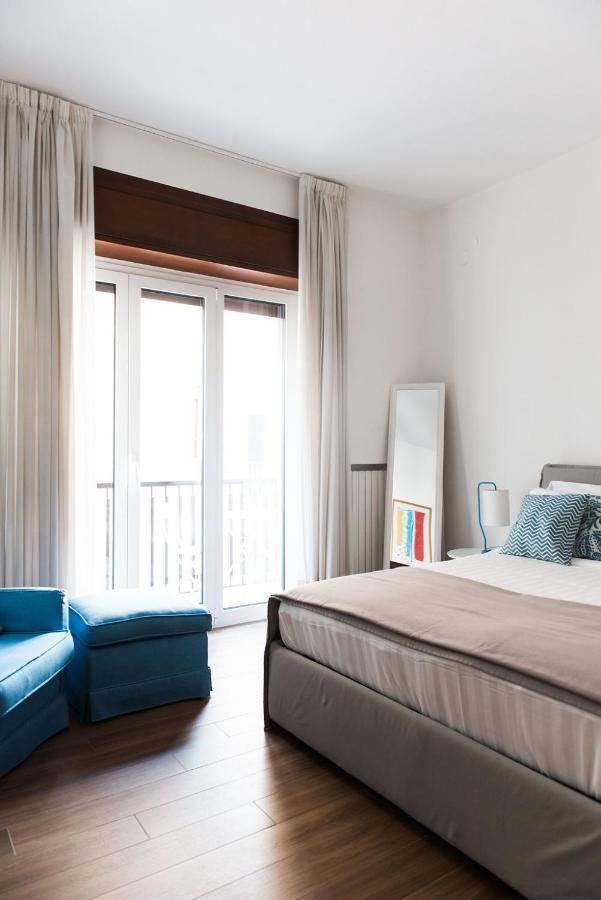 Starhost - GOLDEN APARTMENTS Salerno Exterior foto